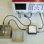 Wzmacniacz TA107 podłącza się do analizatora serii PSM poprzez BNC złącze i złącze zasilania